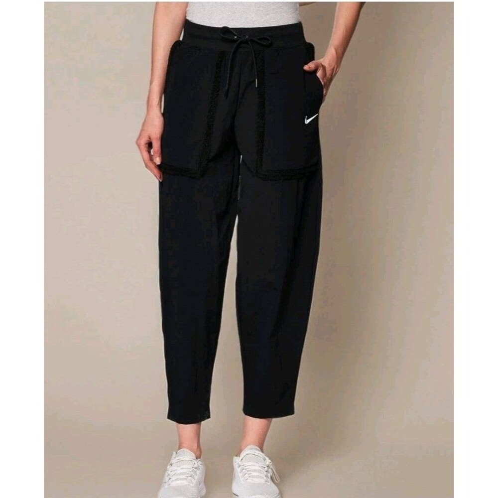 Nike Essential High Rise Black Nylon Jogger Curve Pants Womens M Loose Fit
